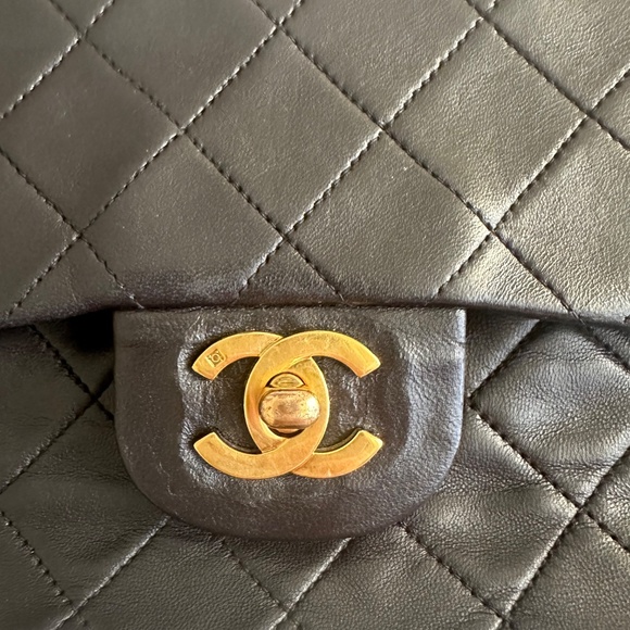Vintage Classic Chanel Small Double Flap Bag Black Lambskin - Picture 13 of 16